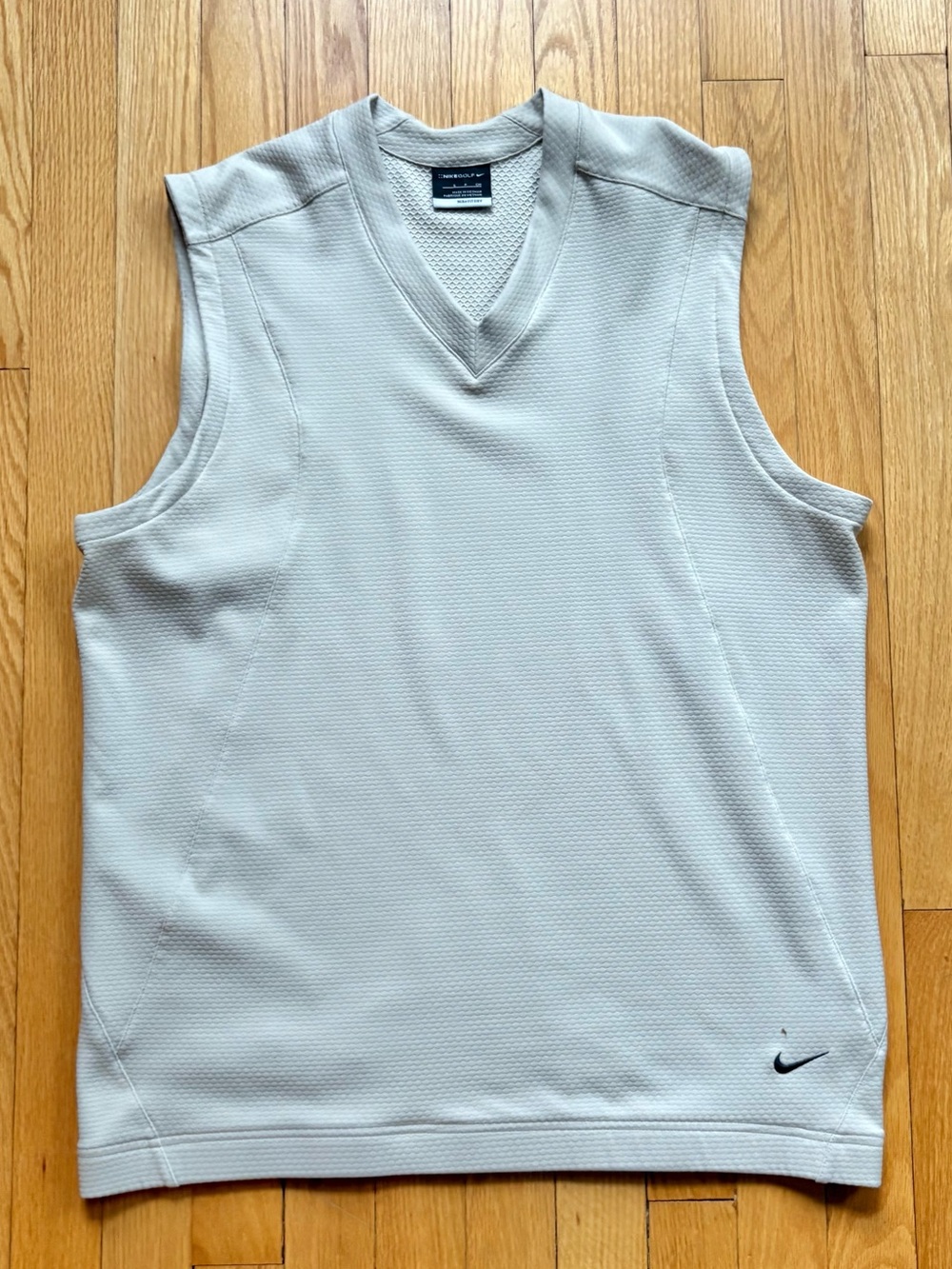 Vintage Nike Golf Fit Dry Men’s V-Neck Pullover Vest Small Cream Tan Solid